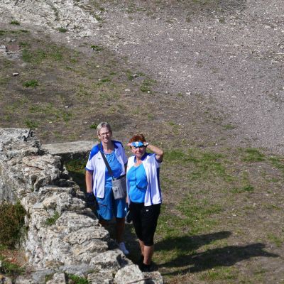 043 Hallo kommt runter, wir haben Hunger